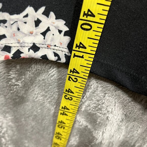 SUZY SHIER Dress Size XL Black Floral Sleeveless Knee-Lenght Feminine Stretch - Picture 8 of 8